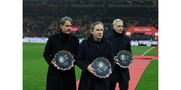 Beroemde Nederlandse spelers herenigd bij AC Milan